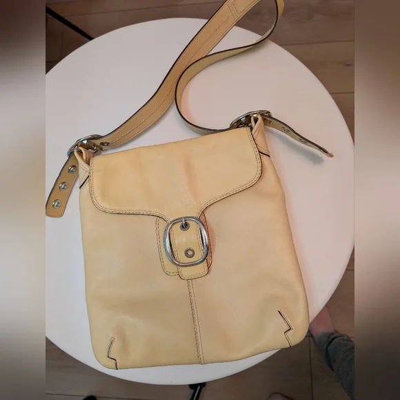 Vintage Coach Yellow Leather Bleecker Crossbody Shoulder Bag F13355 - Picture 1 of 14